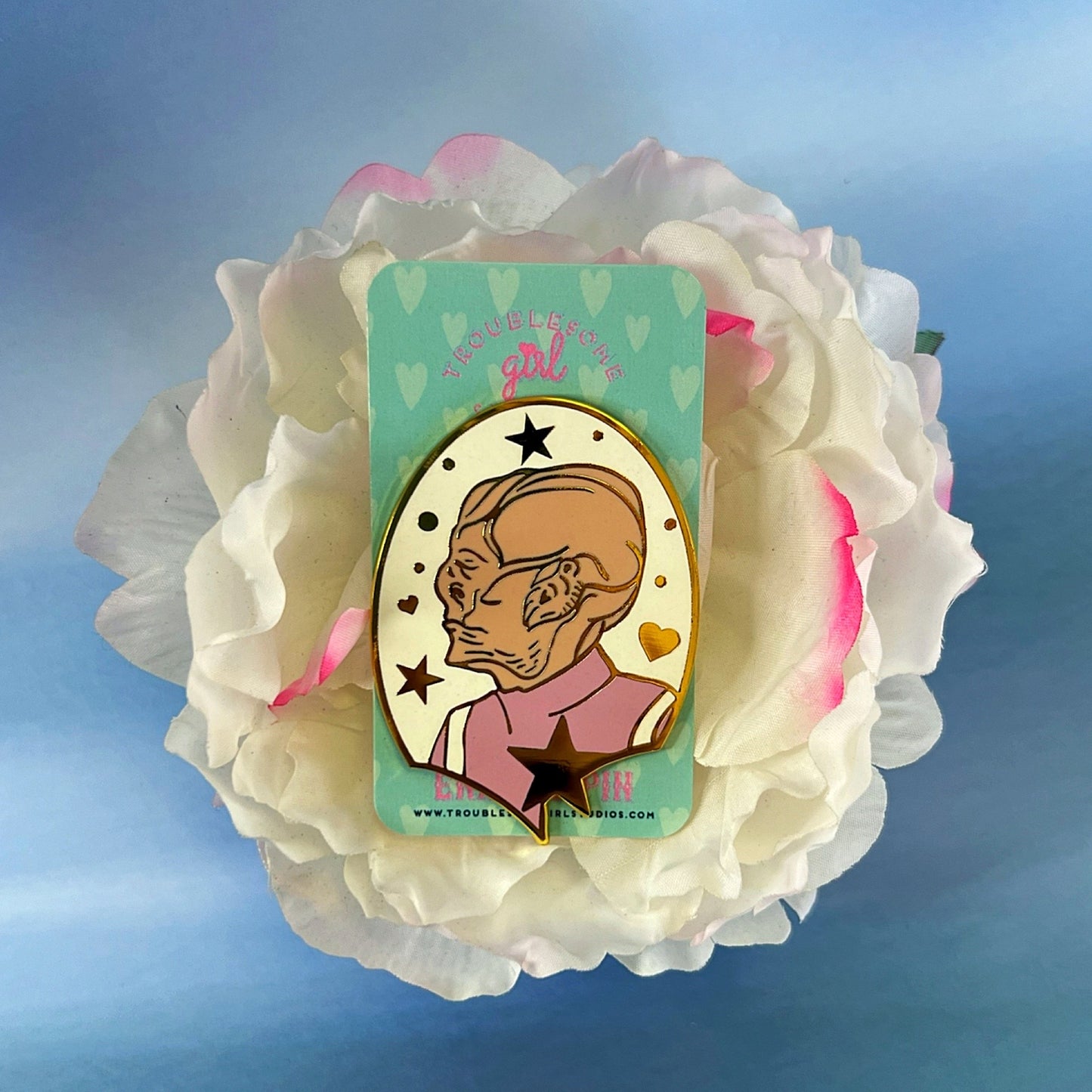 Saru Enamel Pin